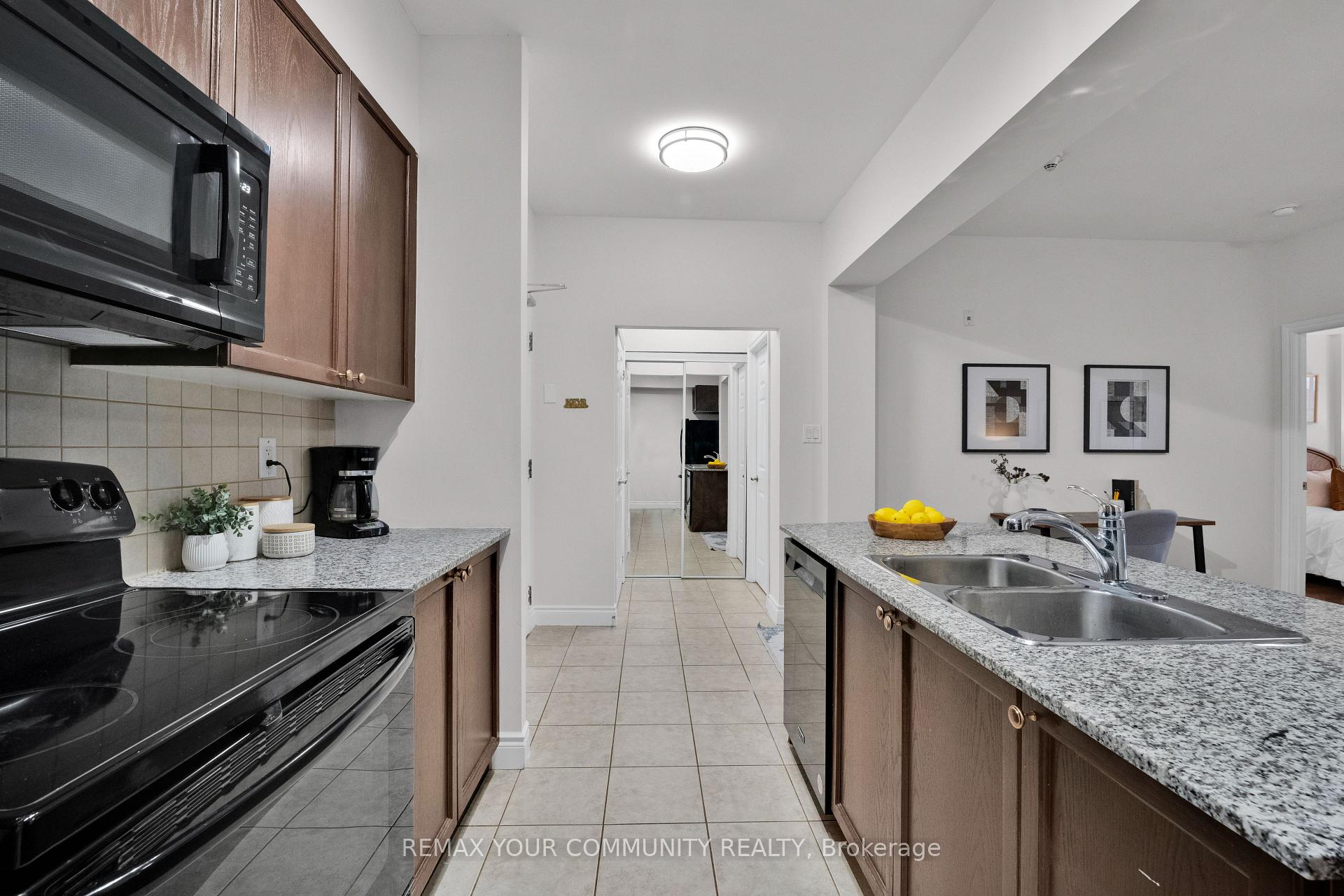 Photo 18 of Unit 224, 10211 Keele Street, Vaughan, Maple — HOMEH