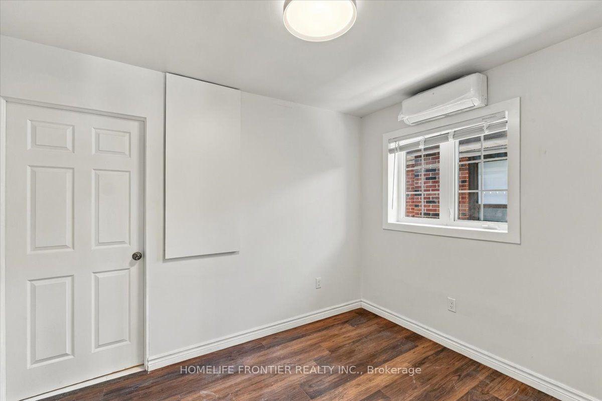 Photo 5 of Unit unit 2, 99 Regent Road, North York, Downsview-Roding-CFB — HOMEH