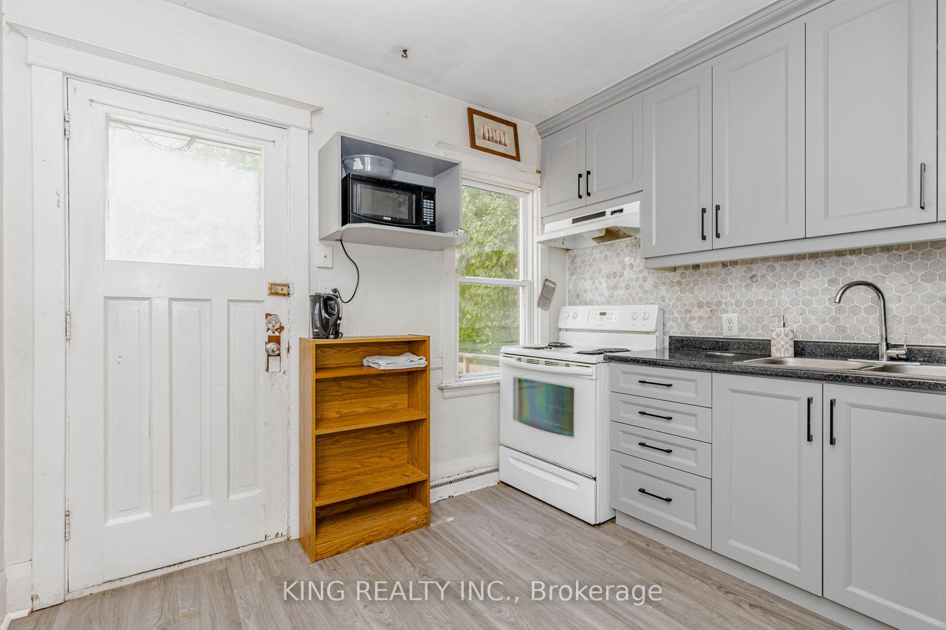 Photo 4 of 1177 King Street W, Hamilton, Westdale — HOMEH