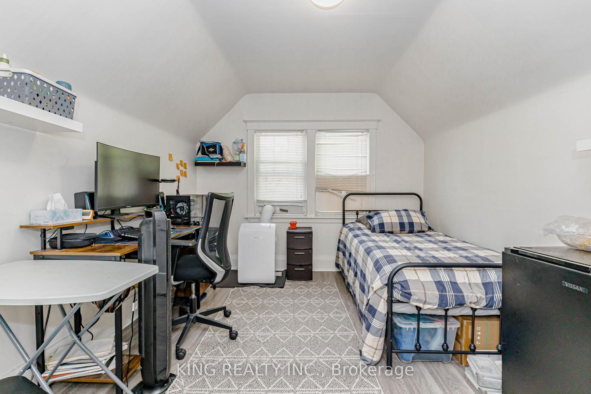 Photo 11 of 1177 King Street W, Hamilton, Westdale — HOMEH
