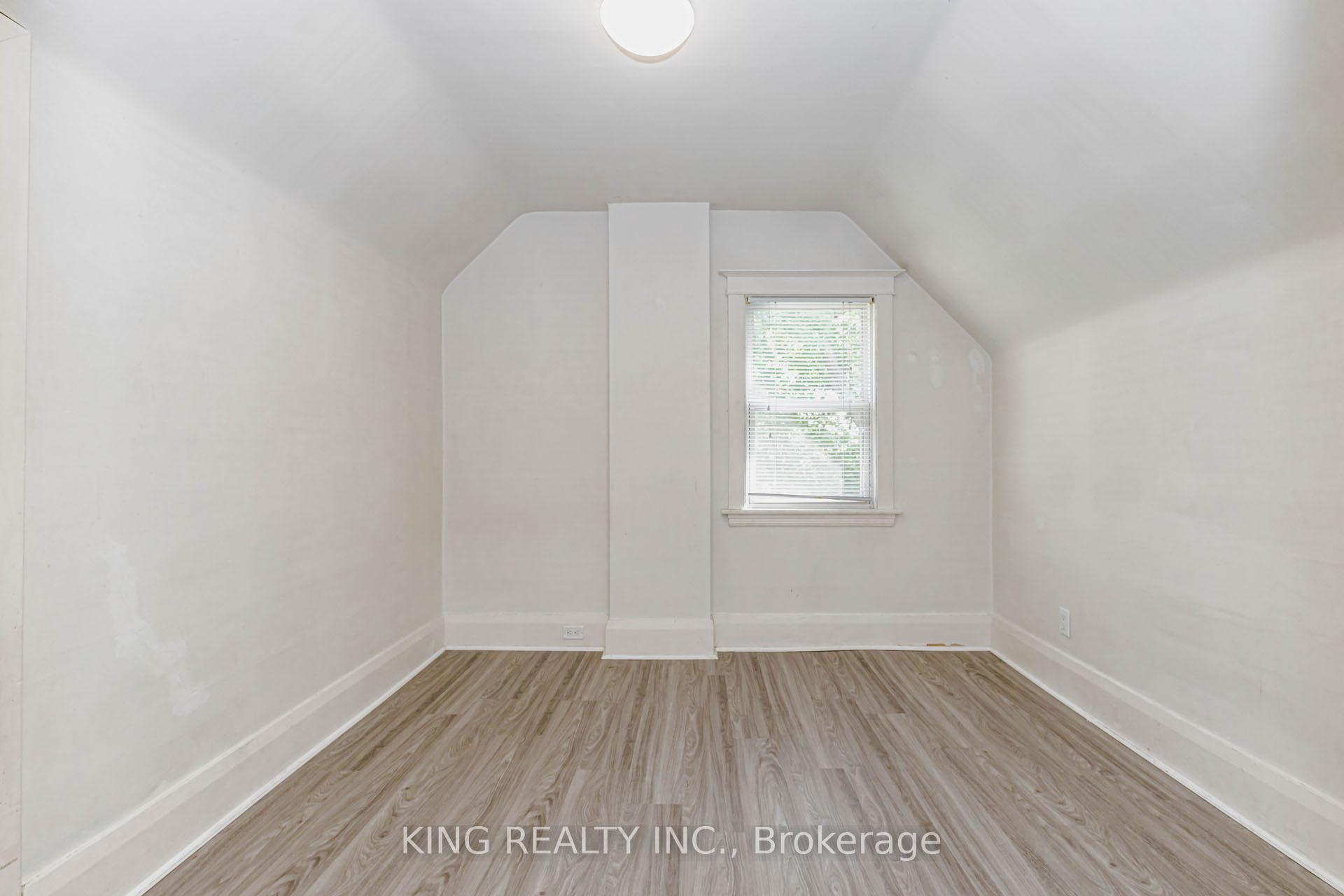 Photo 12 of 1177 King Street W, Hamilton, Westdale — HOMEH