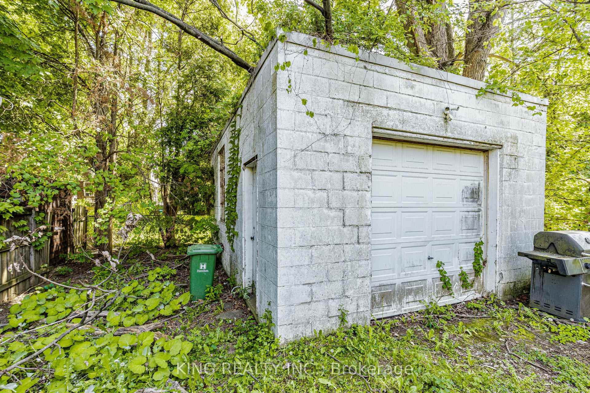 Photo 15 of 1177 King Street W, Hamilton, Westdale — HOMEH