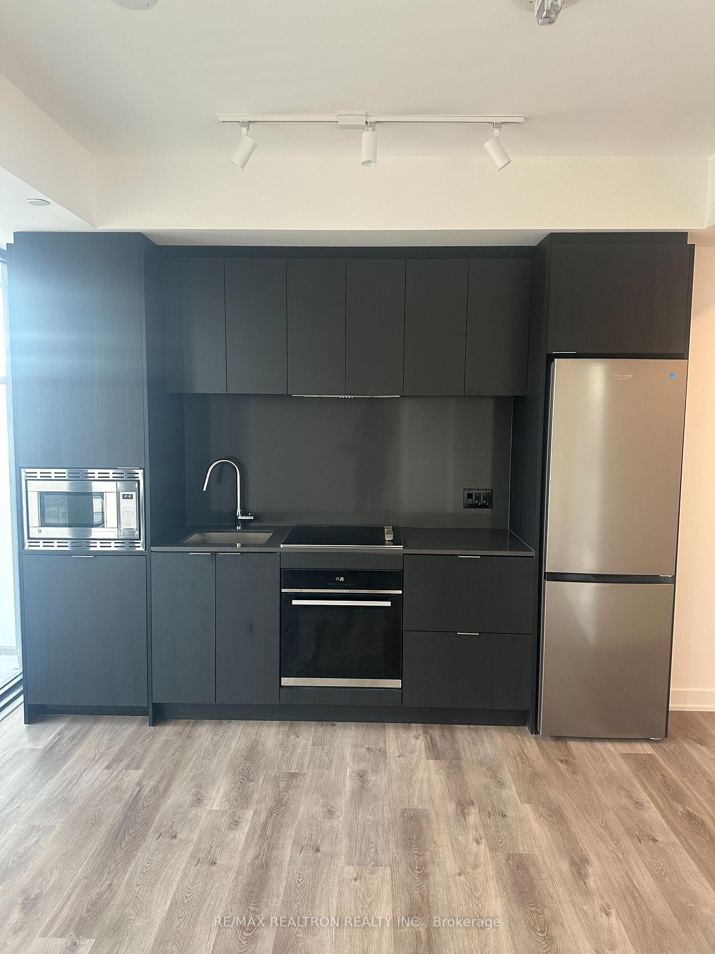 Photo 4 of Unit 1908, 91 John Street N, Hamilton, Corktown — HOMEH