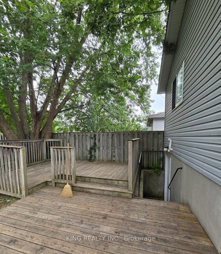 Photo 26 of 322 Fleming Drive, London, East D — HOMEH