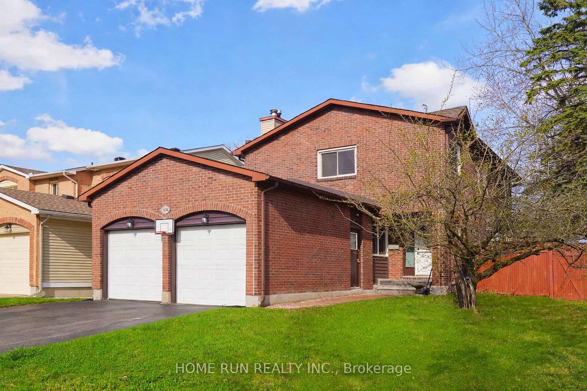 Photo 1 of 1484 Forest Valley Drive, Ottawa, Chapel Hill — HOMEH