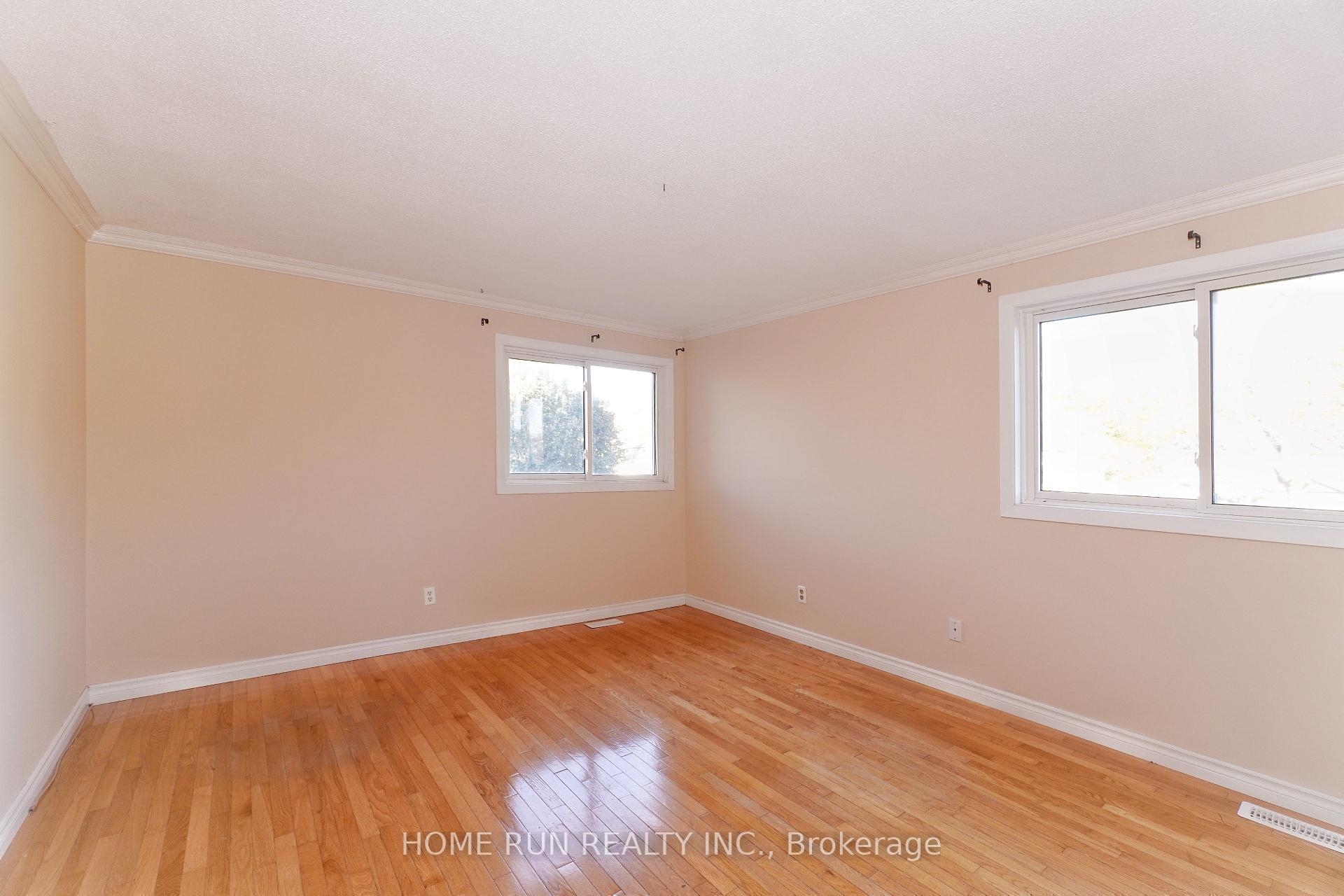 Photo 20 of 1484 Forest Valley Drive, Ottawa, Chapel Hill — HOMEH