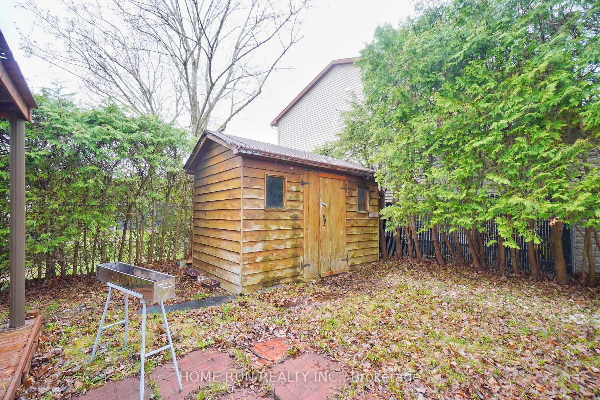 Photo 39 of 1484 Forest Valley Drive, Ottawa, Chapel Hill — HOMEH