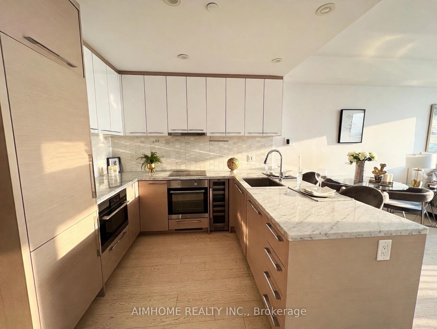 Photo 13 of Unit 4412, 488 University Avenue, Toronto, Kensington-Chinatown — HOMEH