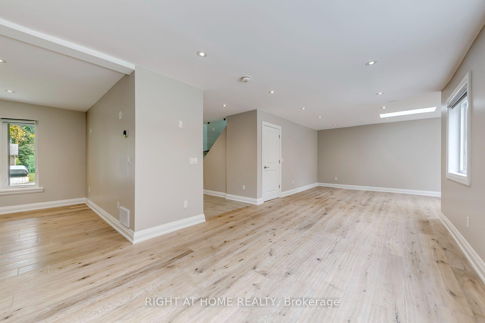 Photo 9 of 30 Penwick Crescent, Richmond Hill, North Richvale — HOMEH