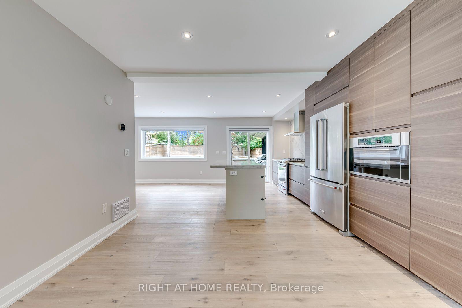 Photo 12 of 30 Penwick Crescent, Richmond Hill, North Richvale — HOMEH