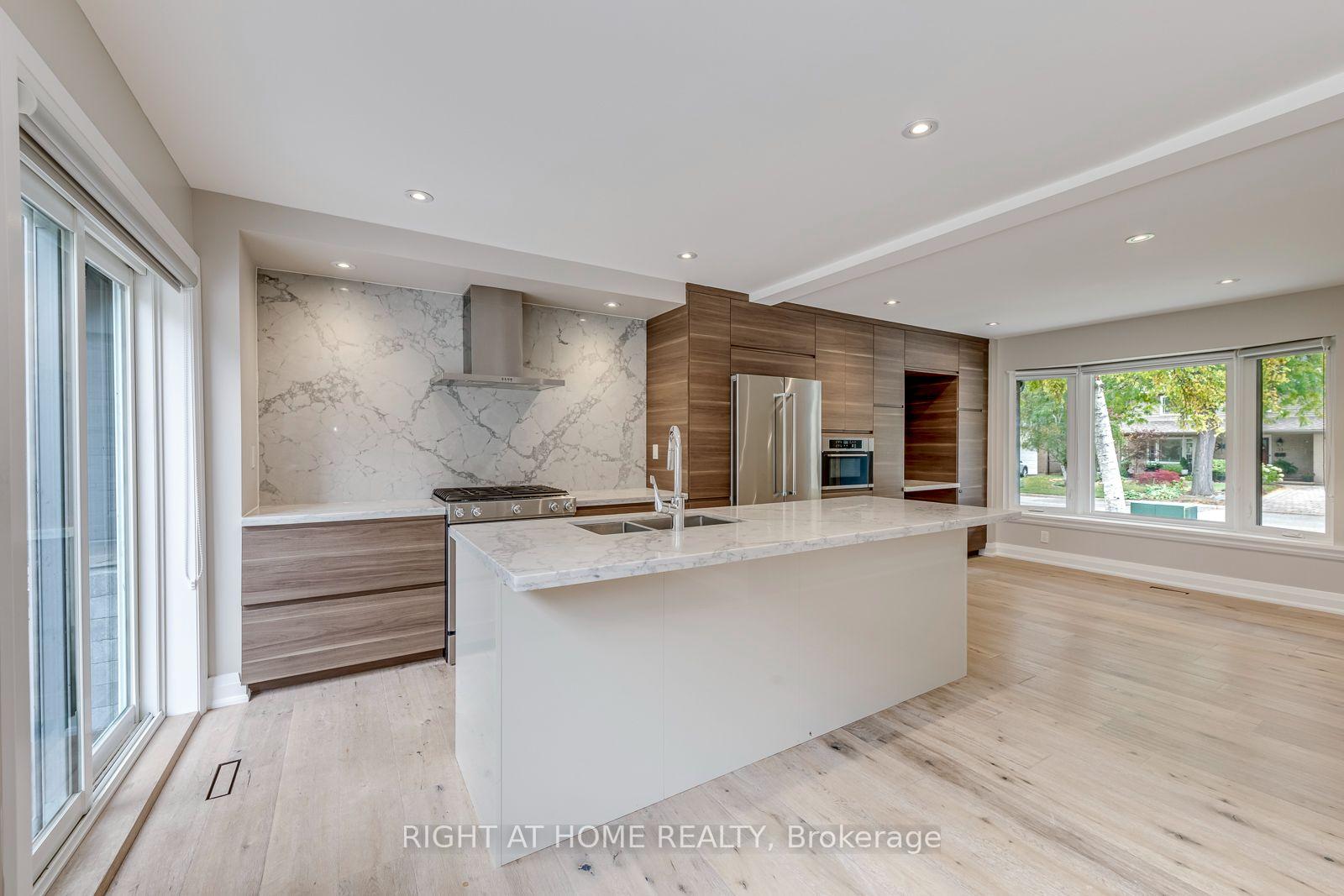 Photo 16 of 30 Penwick Crescent, Richmond Hill, North Richvale — HOMEH
