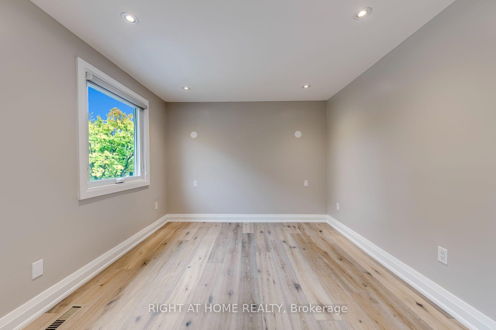 Photo 24 of 30 Penwick Crescent, Richmond Hill, North Richvale — HOMEH