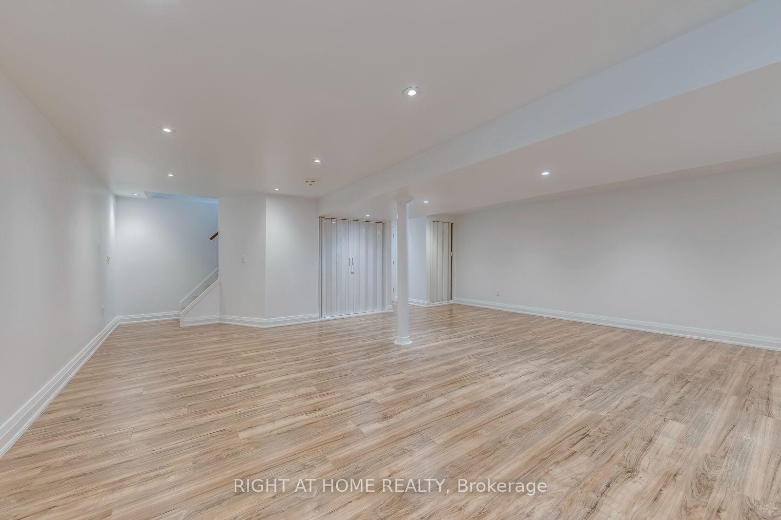 Photo 32 of 30 Penwick Crescent, Richmond Hill, North Richvale — HOMEH