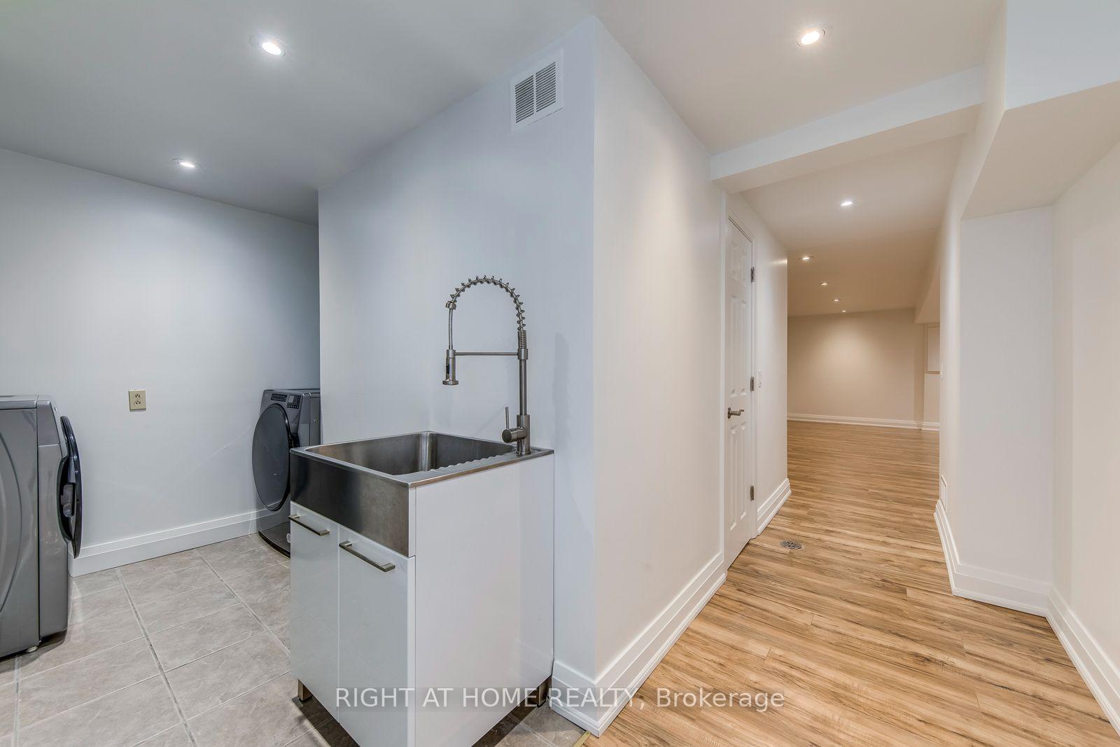 Photo 35 of 30 Penwick Crescent, Richmond Hill, North Richvale — HOMEH