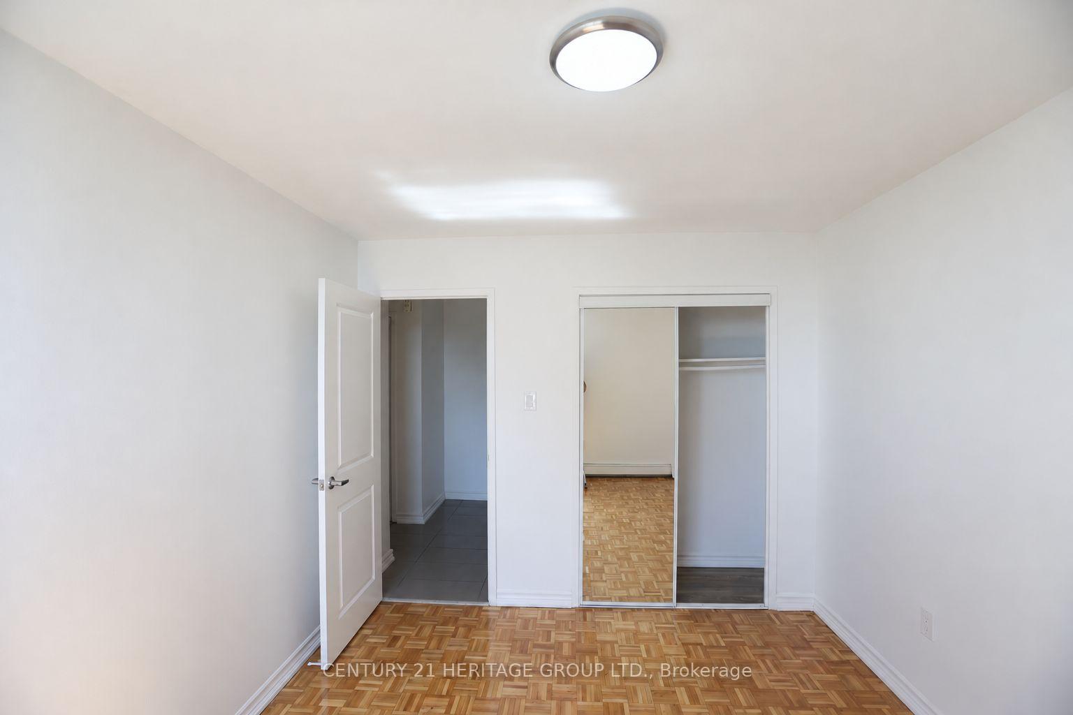 Photo 6 of Unit 702, 41 Garfella Drive, Etobicoke, Mount Olive-Silverstone-Jamestown — HOMEH