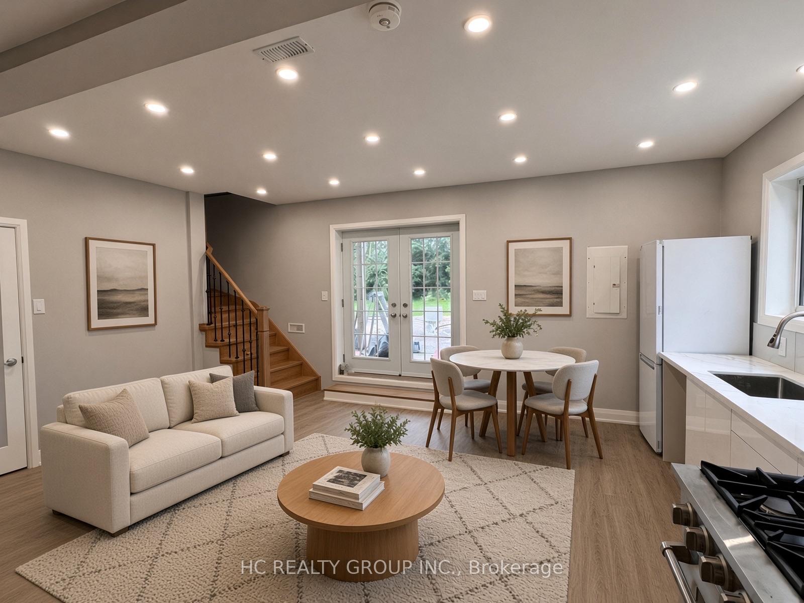 Photo 1 of 32 B King Richard Court, Markham, Bullock — HOMEH