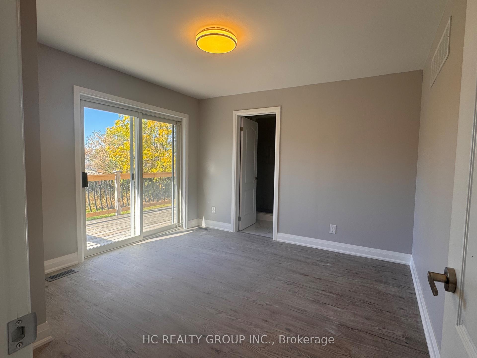 Photo 16 of 32 B King Richard Court, Markham, Bullock — HOMEH