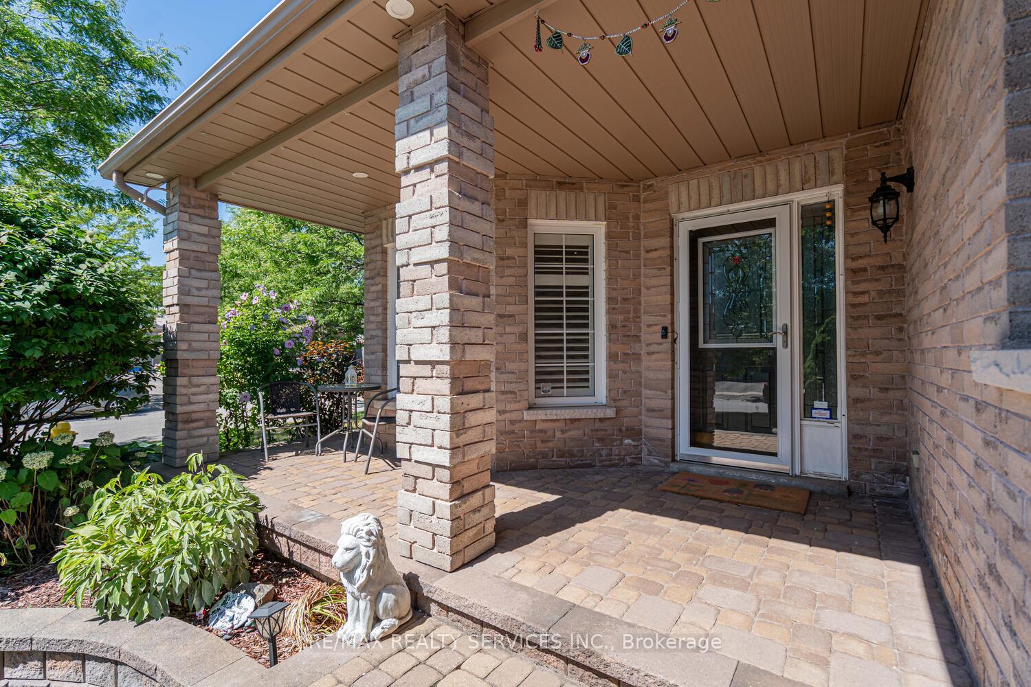 Photo 5 of 22 Sovereign's Gate, Barrie, Painswick South — HOMEH