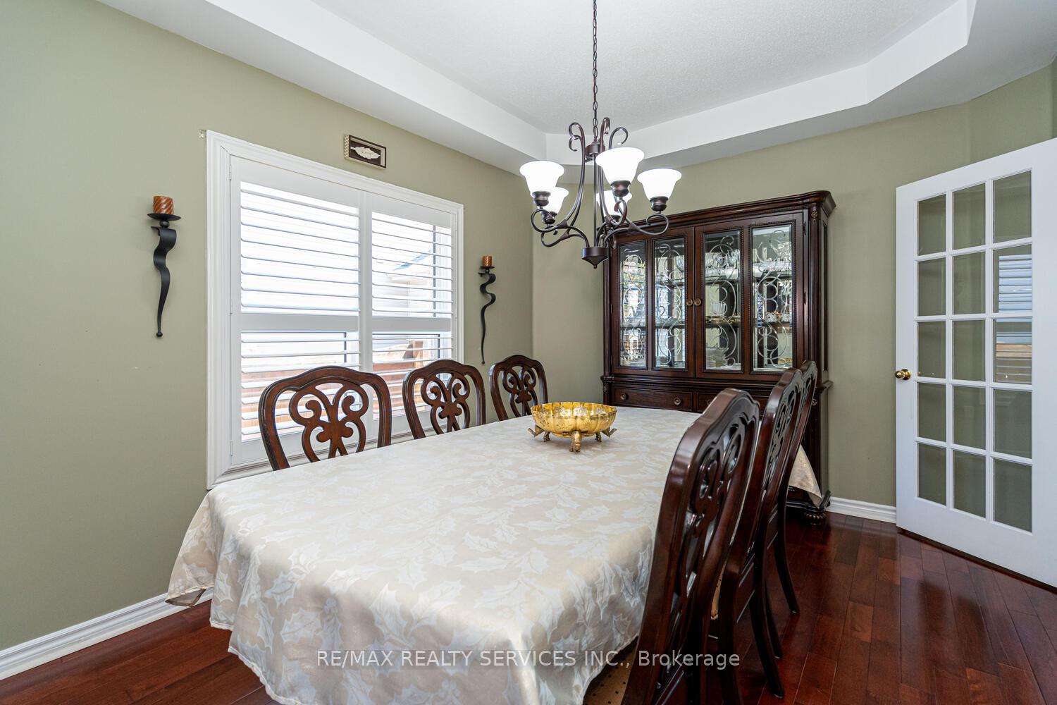 Photo 17 of 22 Sovereign's Gate, Barrie, Painswick South — HOMEH