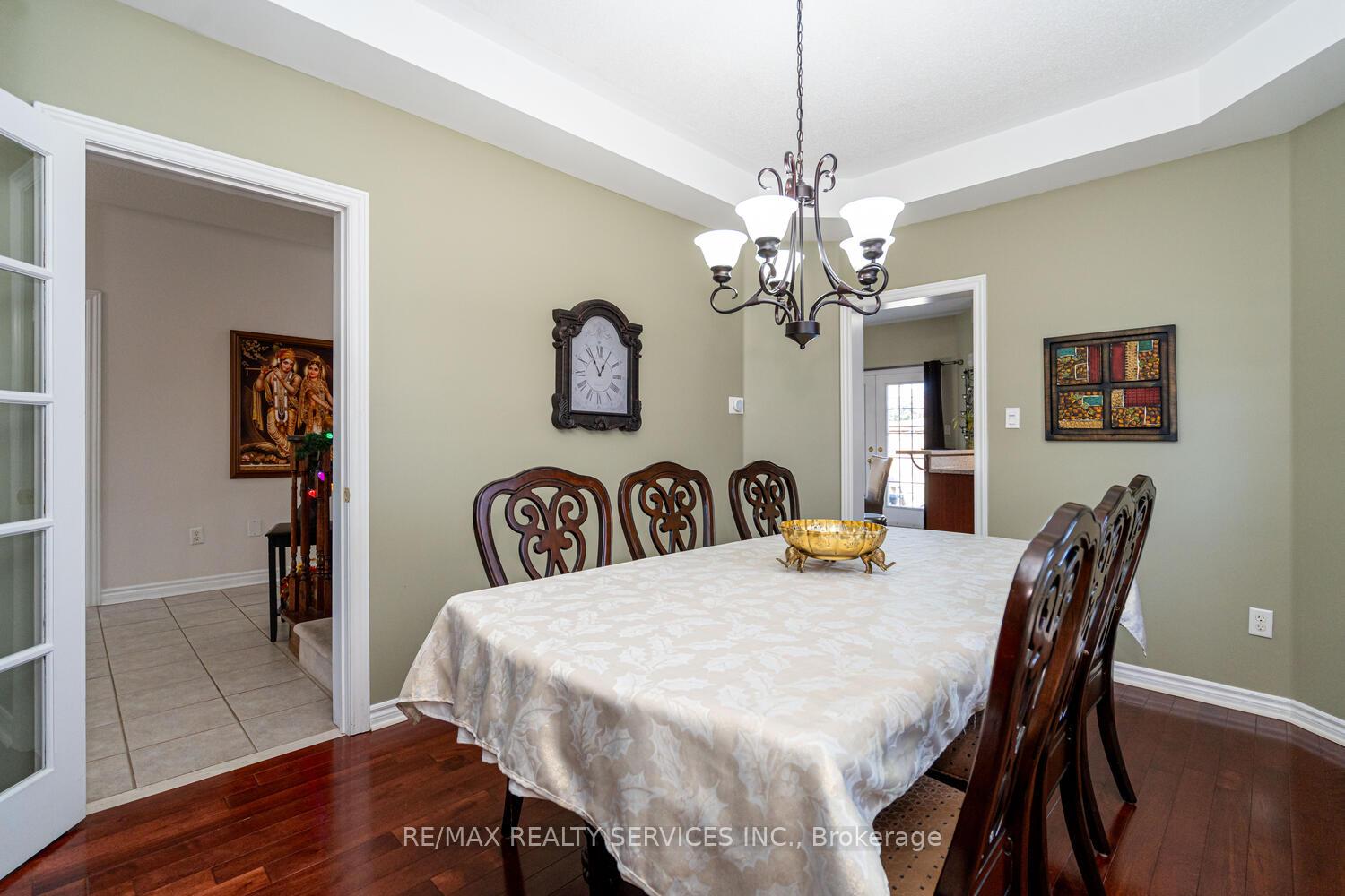 Photo 18 of 22 Sovereign's Gate, Barrie, Painswick South — HOMEH