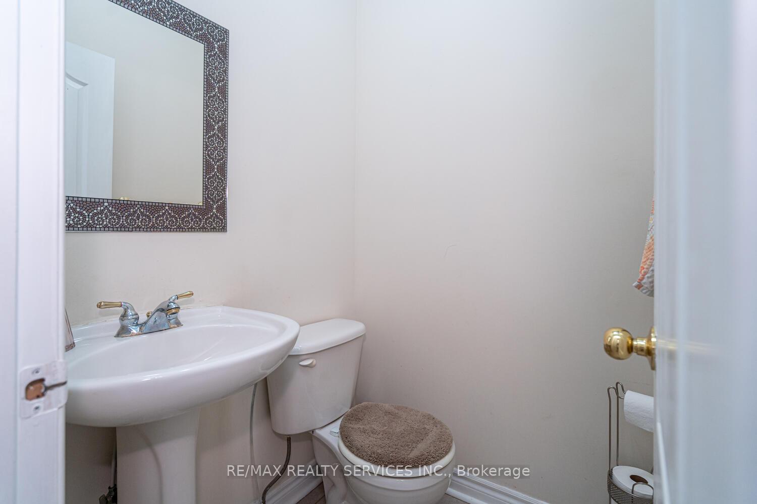 Photo 19 of 22 Sovereign's Gate, Barrie, Painswick South — HOMEH