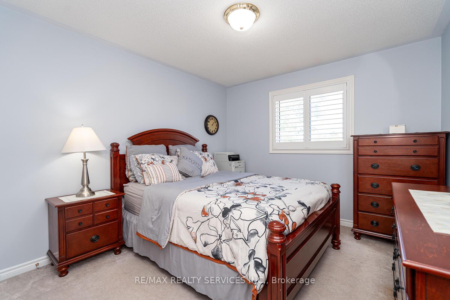 Photo 33 of 22 Sovereign's Gate, Barrie, Painswick South — HOMEH