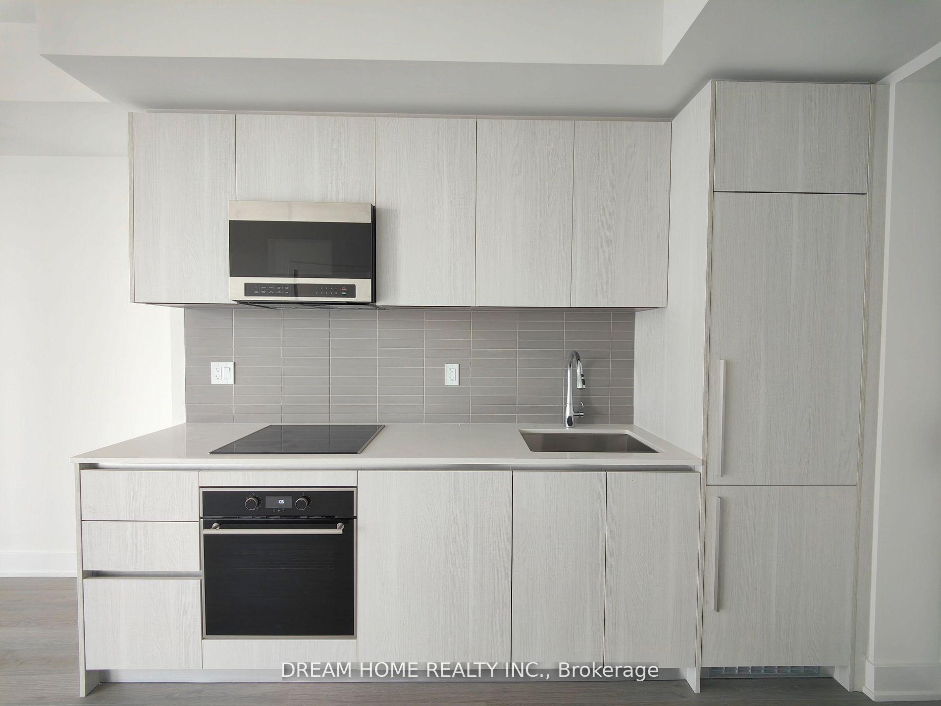 Photo 5 of Unit 3708, 8 Cumberland Street, Toronto, The Annex — HOMEH