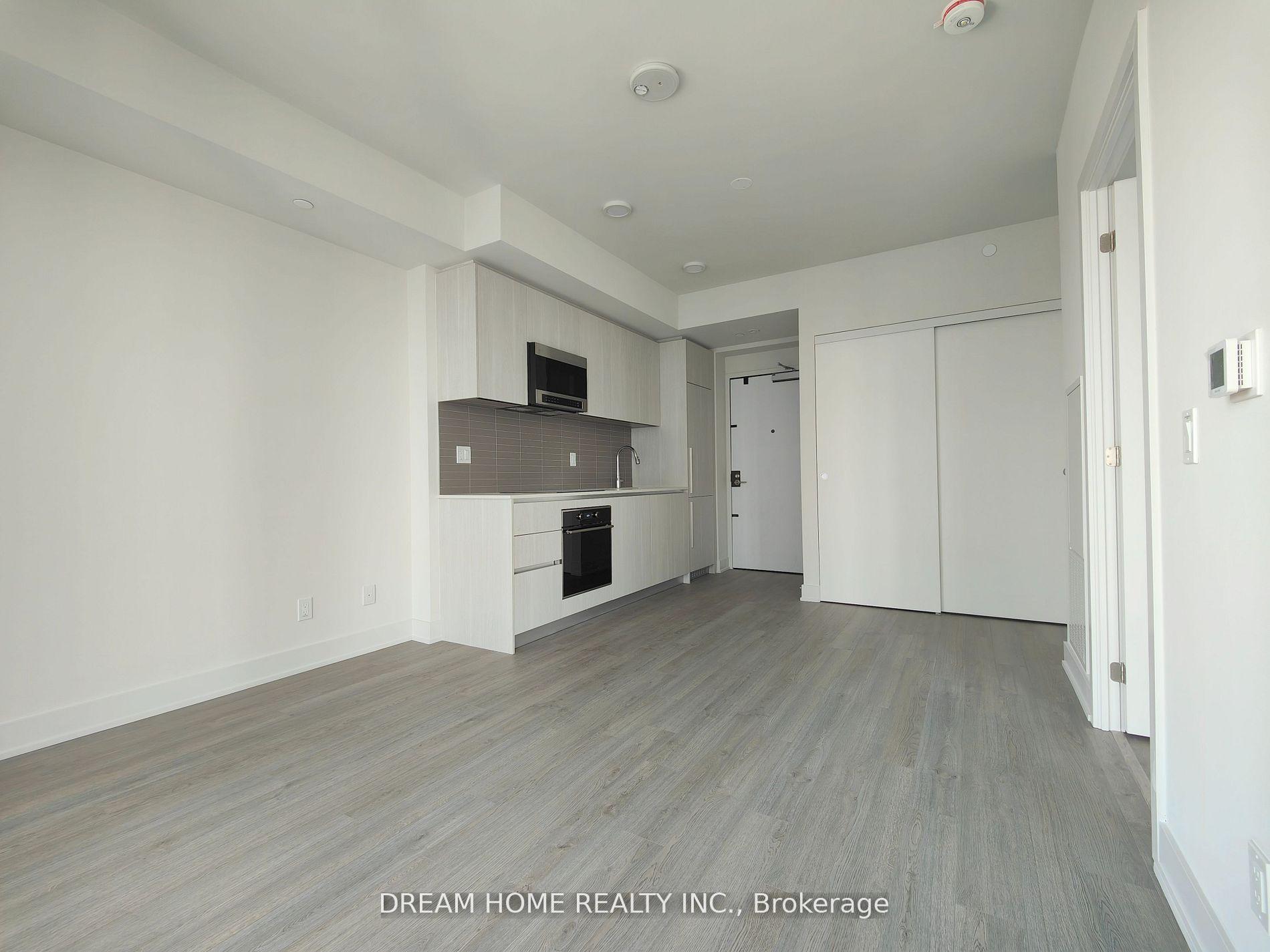 Photo 9 of Unit 3708, 8 Cumberland Street, Toronto, The Annex — HOMEH
