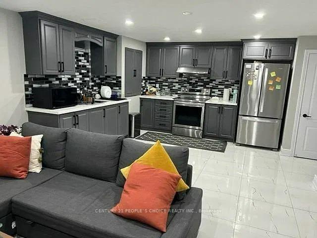 Photo 3 of 565 Dougall Avenue, Caledon, Rural Caledon — HOMEH