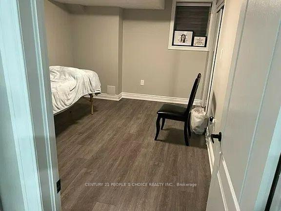 Photo 5 of 565 Dougall Avenue, Caledon, Rural Caledon — HOMEH