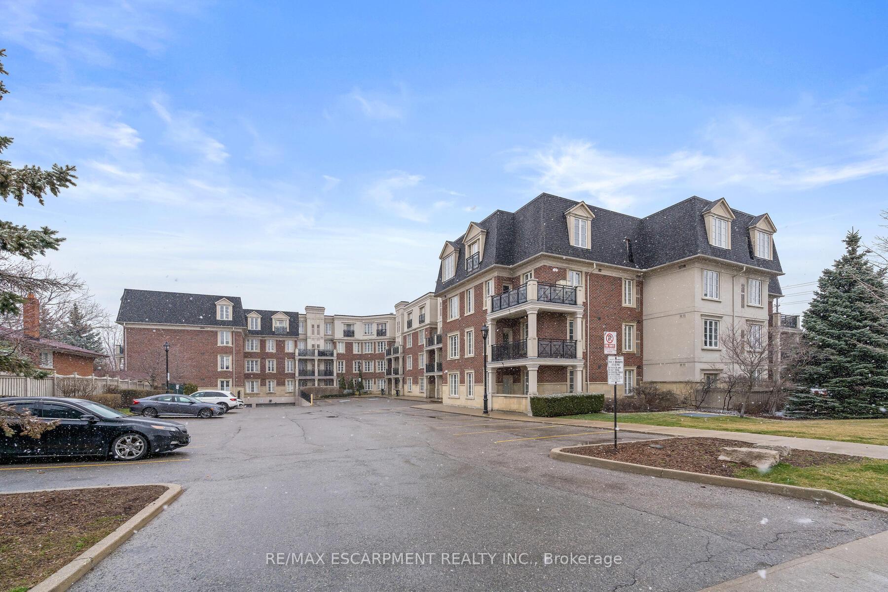 Photo of Unit 116, 3351 Cawthra Road