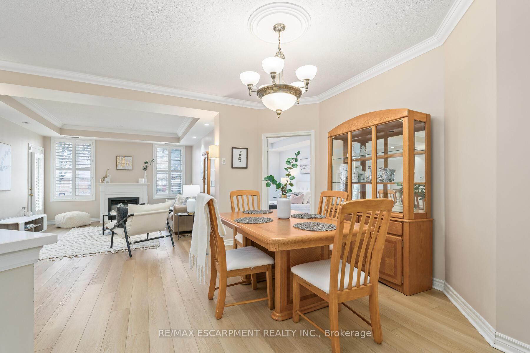 Photo 13 of Unit 116, 3351 Cawthra Road, Mississauga, Applewood — HOMEH