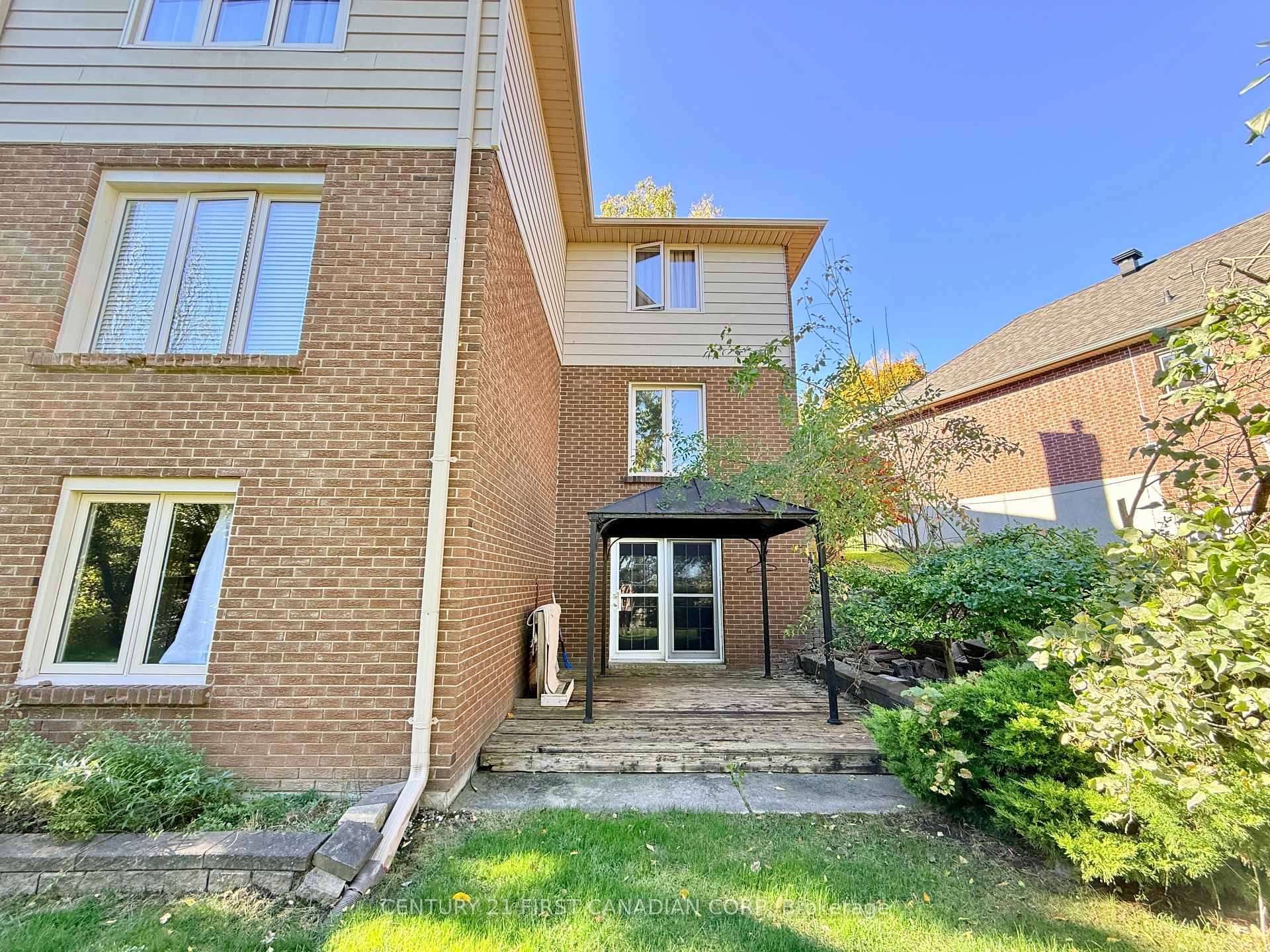 Photo 4 of Unit Basement, 1694 Hillside Drive, London, North A — HOMEH