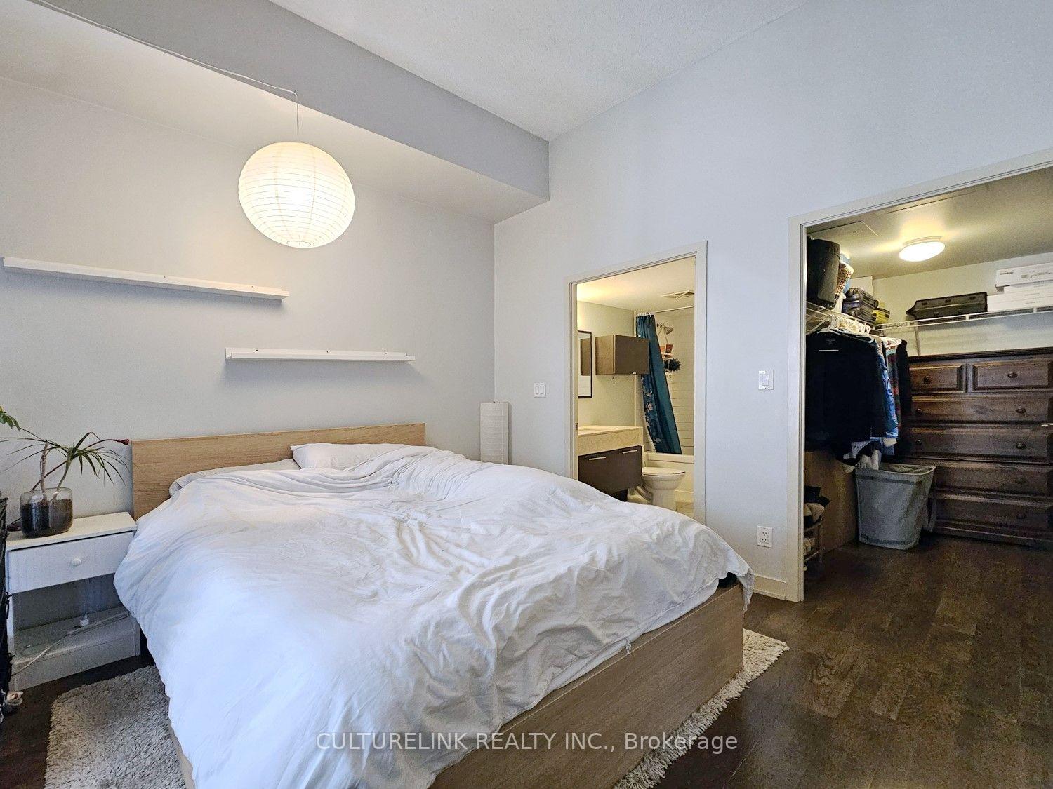 Photo 12 of Unit 707, 126 Simcoe Street, Toronto, Waterfront Communities — HOMEH