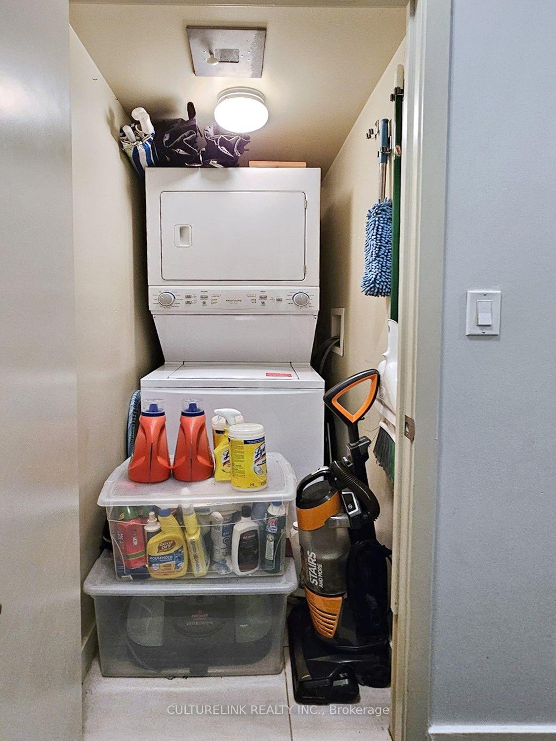 Photo 17 of Unit 707, 126 Simcoe Street, Toronto, Waterfront Communities — HOMEH