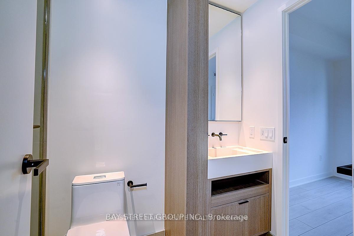 Photo 15 of Unit 4311, 55 Charles Street E, Toronto, Church-Yonge Corridor — HOMEH