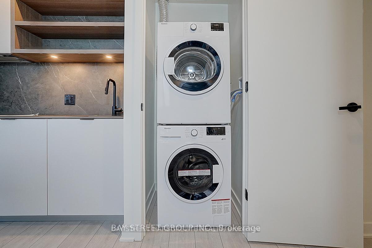 Photo 16 of Unit 4311, 55 Charles Street E, Toronto, Church-Yonge Corridor — HOMEH