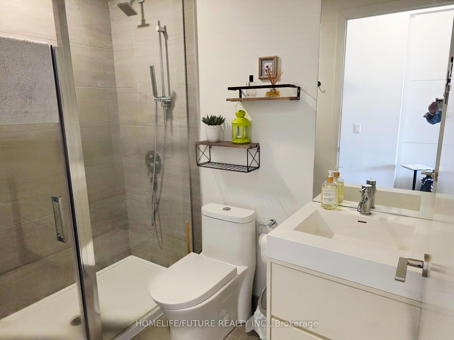 Photo 12 of Unit 610, 9 Tecumseth Street, Toronto, Niagara — HOMEH