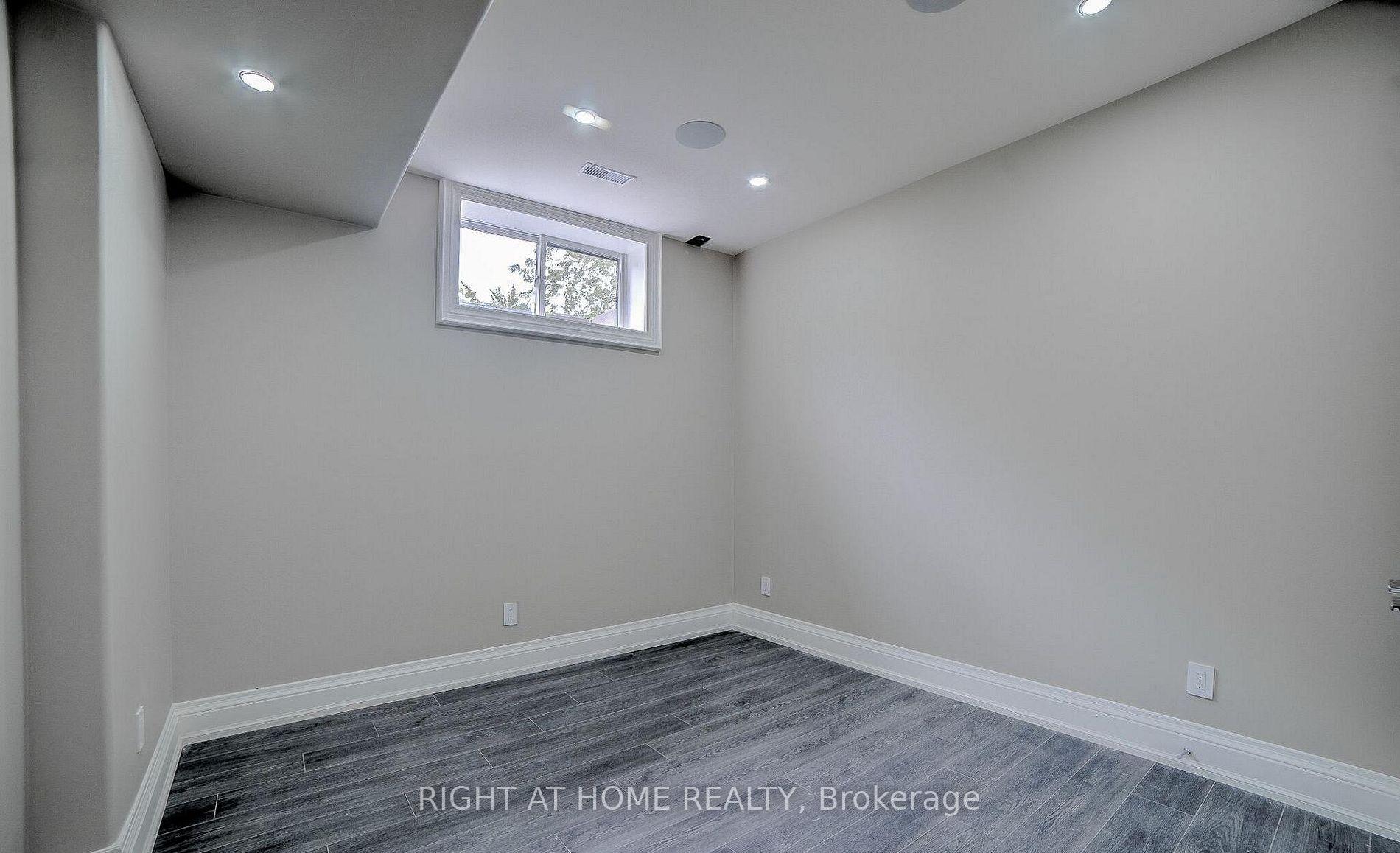 Photo 70 of 53 Eaglewood Boulevard, Mississauga, Mineola — HOMEH