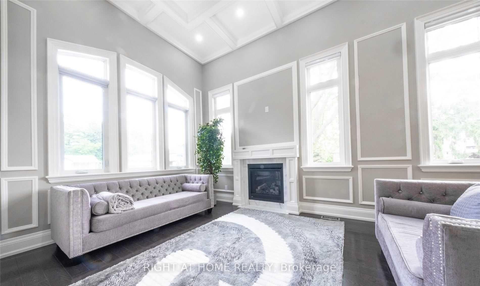 Photo 13 of 53 Eaglewood Boulevard, Mississauga, Mineola — HOMEH