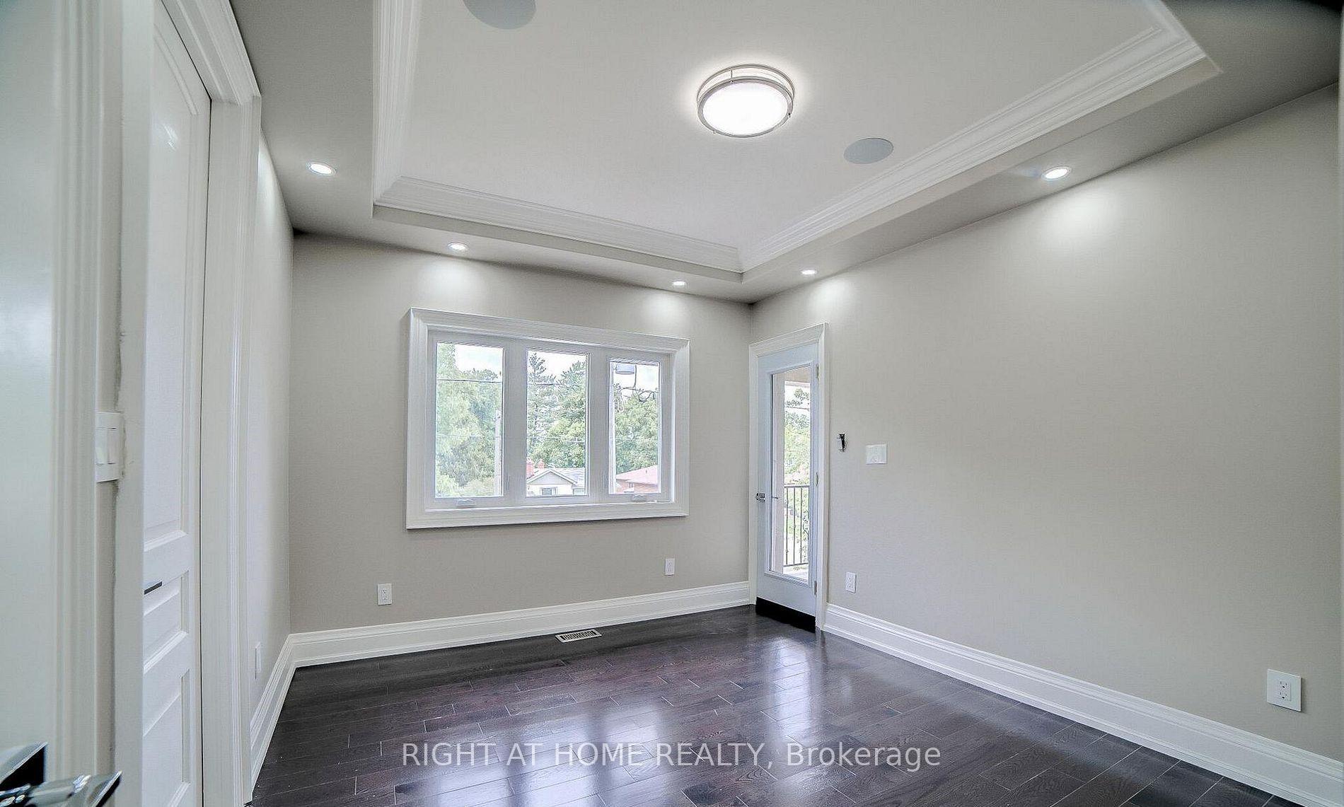 Photo 37 of 53 Eaglewood Boulevard, Mississauga, Mineola — HOMEH