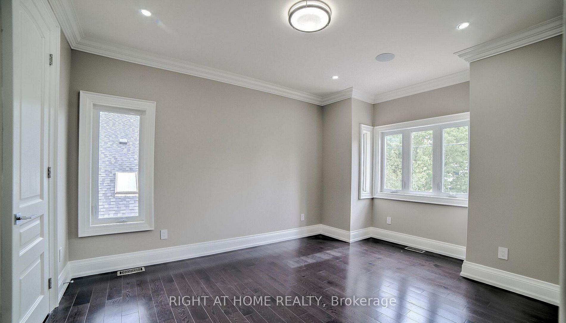 Photo 39 of 53 Eaglewood Boulevard, Mississauga, Mineola — HOMEH