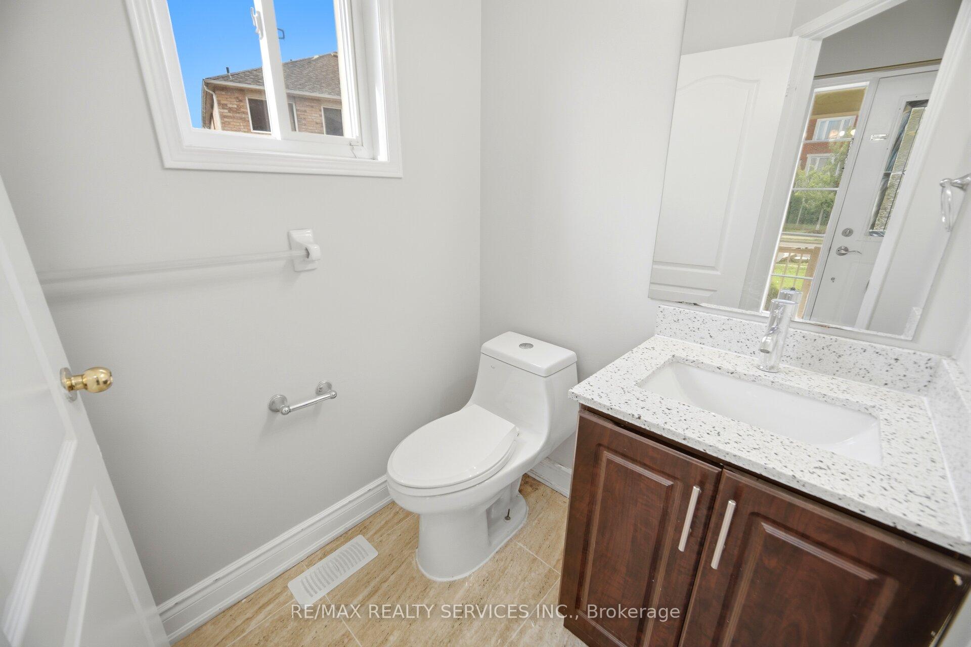 Photo 19 of 249 Sunny Meadow Boulevard, Brampton, Sandringham-Wellington — HOMEH