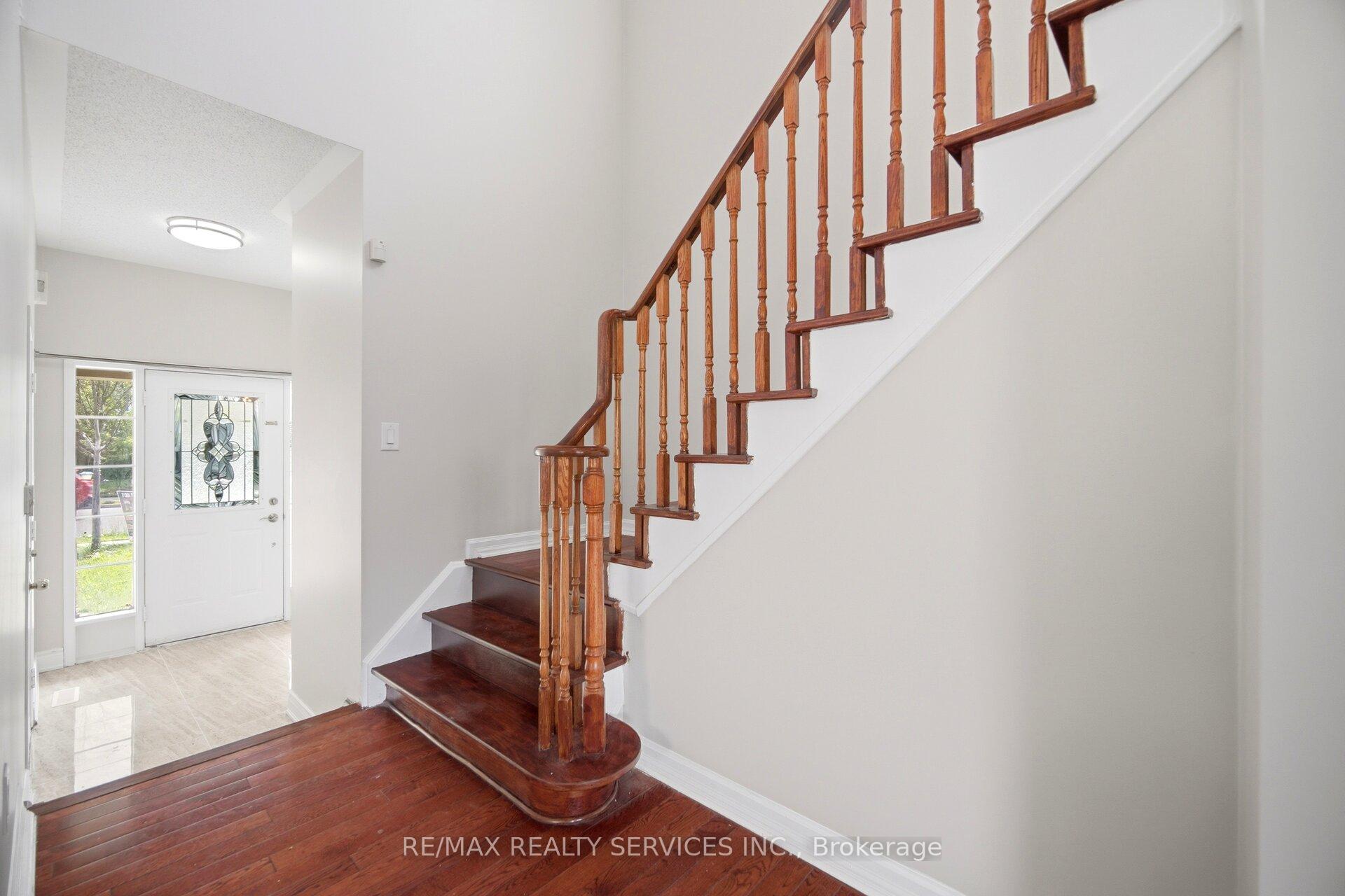 Photo 20 of 249 Sunny Meadow Boulevard, Brampton, Sandringham-Wellington — HOMEH