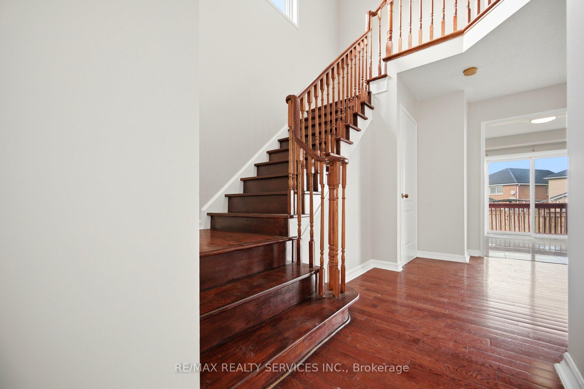 Photo 21 of 249 Sunny Meadow Boulevard, Brampton, Sandringham-Wellington — HOMEH