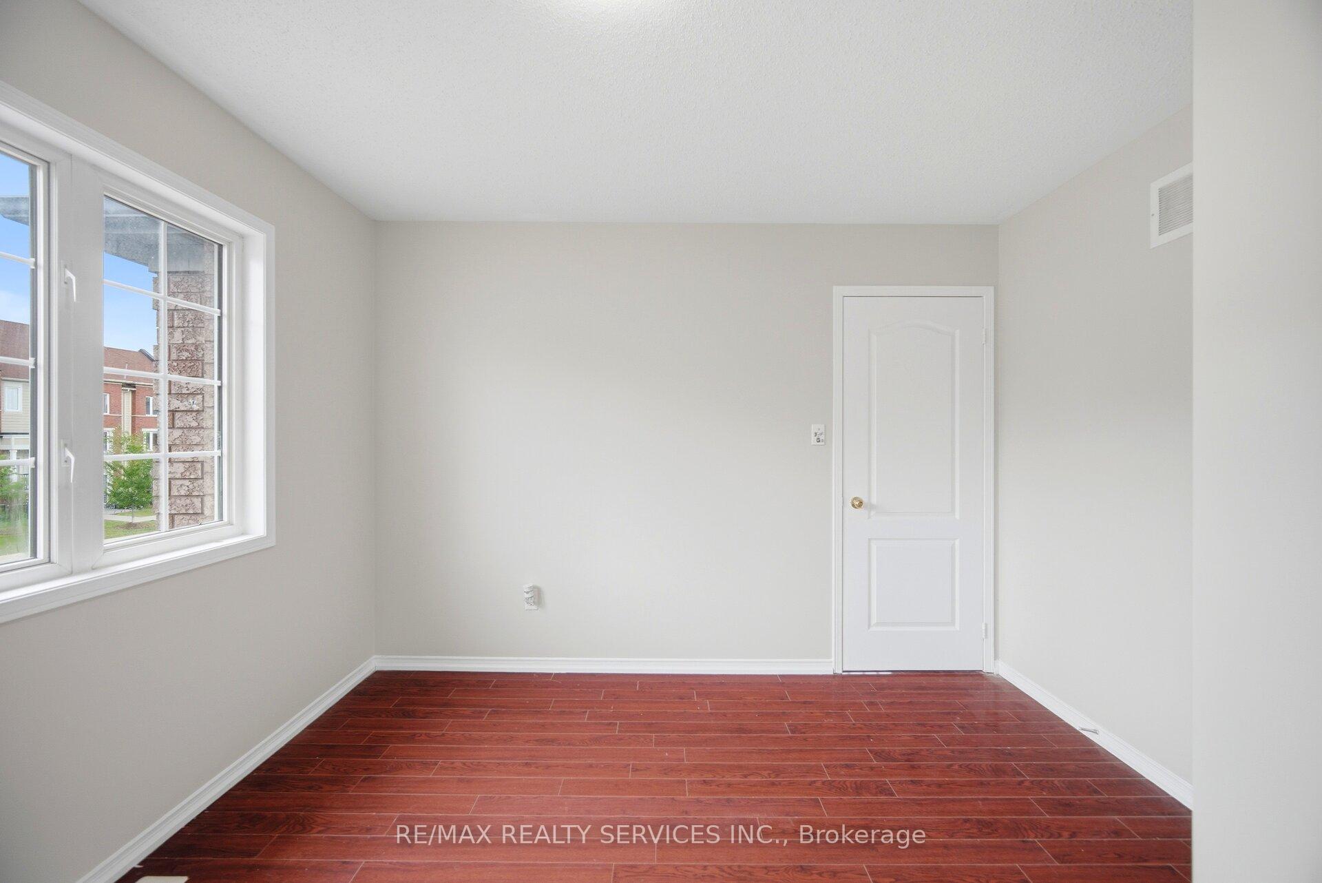 Photo 32 of 249 Sunny Meadow Boulevard, Brampton, Sandringham-Wellington — HOMEH