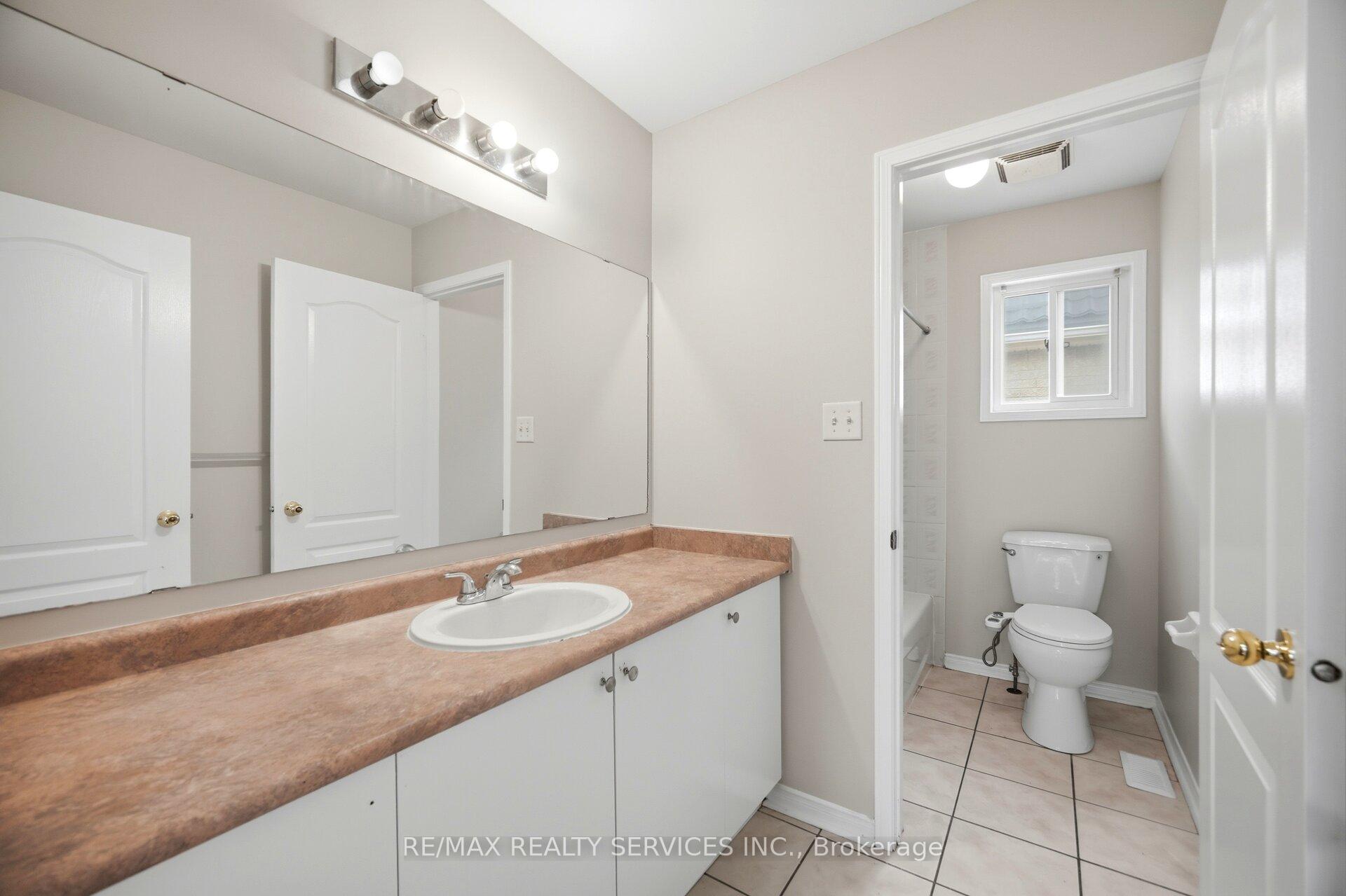 Photo 33 of 249 Sunny Meadow Boulevard, Brampton, Sandringham-Wellington — HOMEH