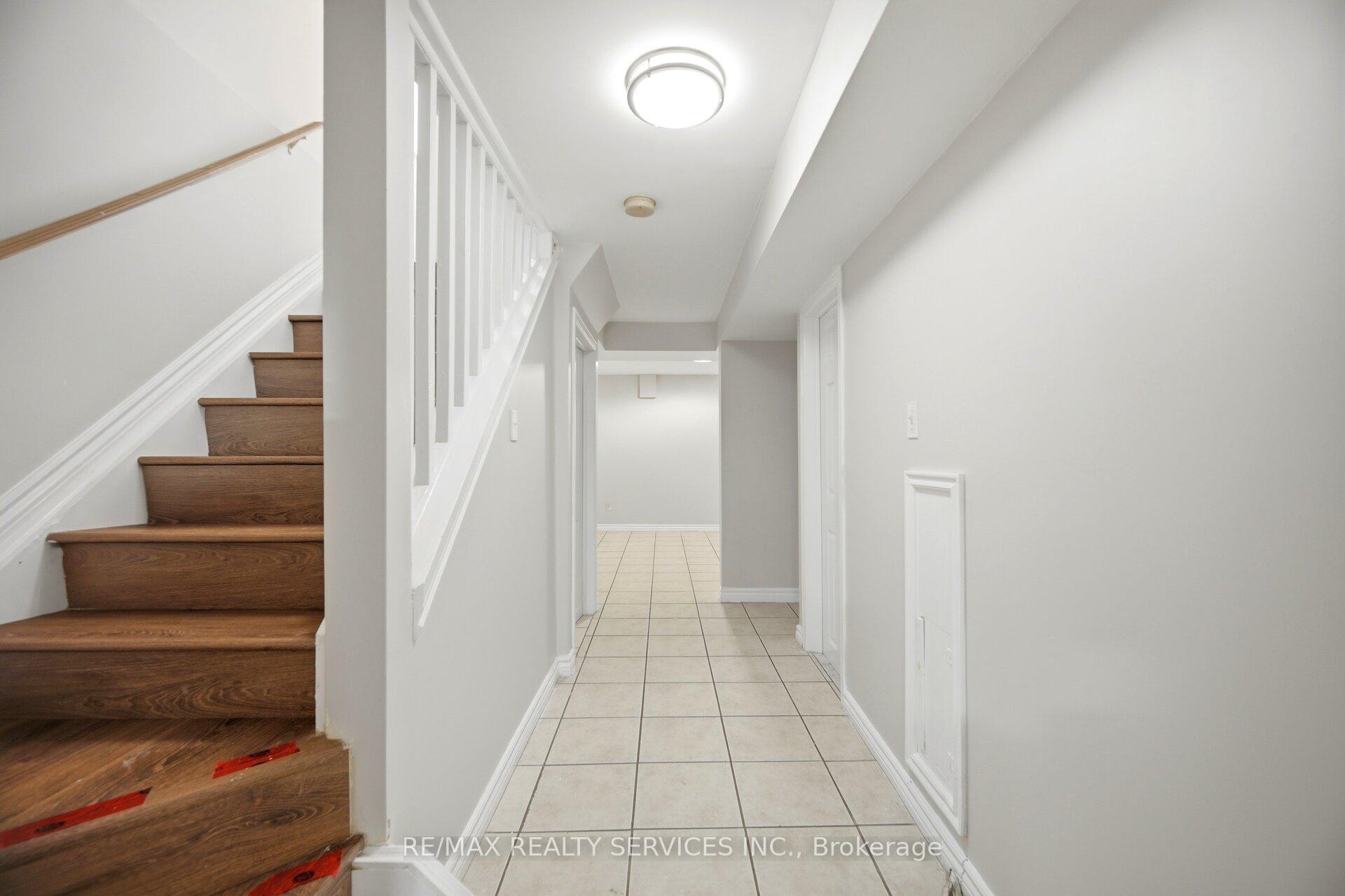 Photo 37 of 249 Sunny Meadow Boulevard, Brampton, Sandringham-Wellington — HOMEH