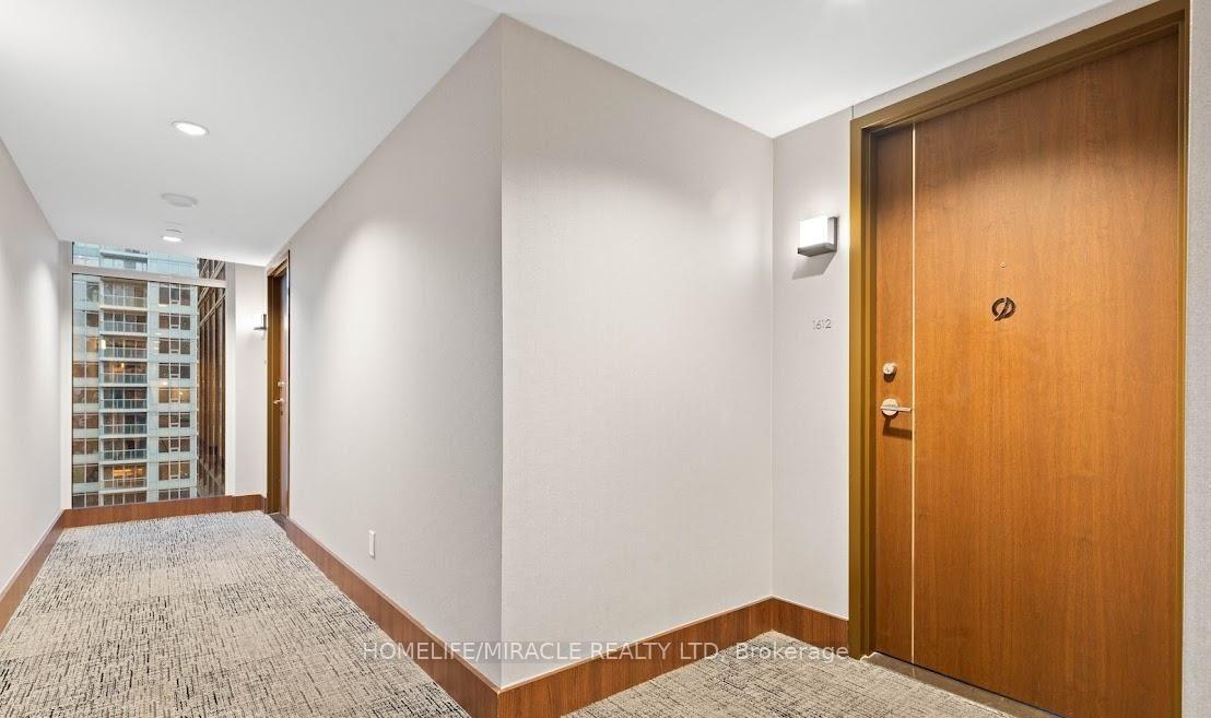 Photo 2 of Unit 1612, 80 Queens Wharf Road, Toronto, Waterfront Communities — HOMEH