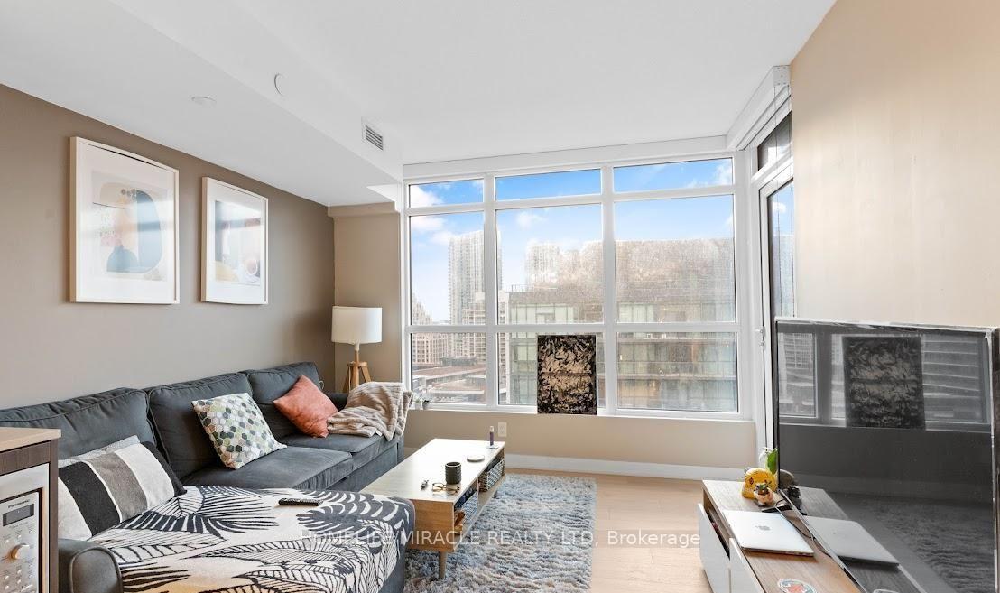 Photo 9 of Unit 1612, 80 Queens Wharf Road, Toronto, Waterfront Communities — HOMEH